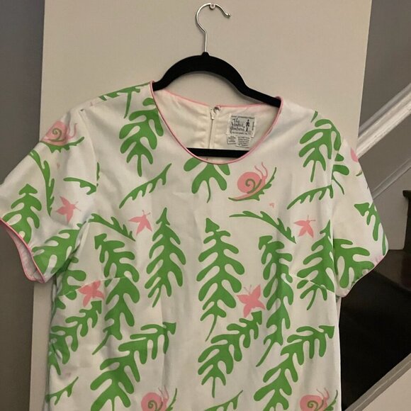 Vested Gentress Green Leaves, Pink Snails - Picture 6 of 7